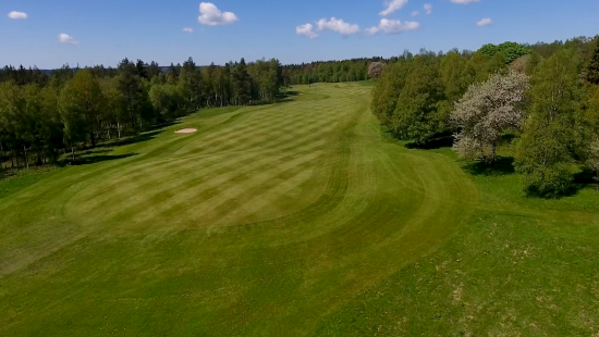 Flygbild över Ryfors golfklubb.